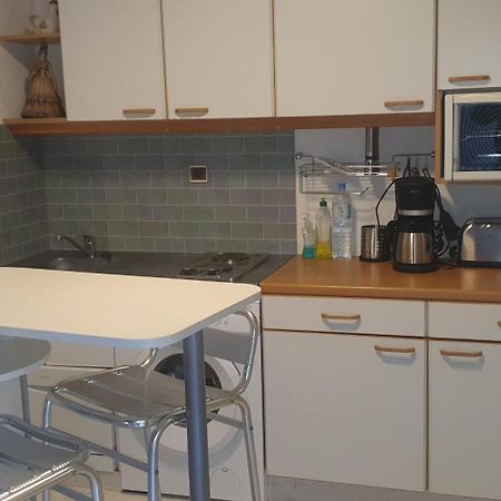 Joli Et Spacieux Studio Avec Garage Au Bord De Mer Фрежус Екстер'єр фото