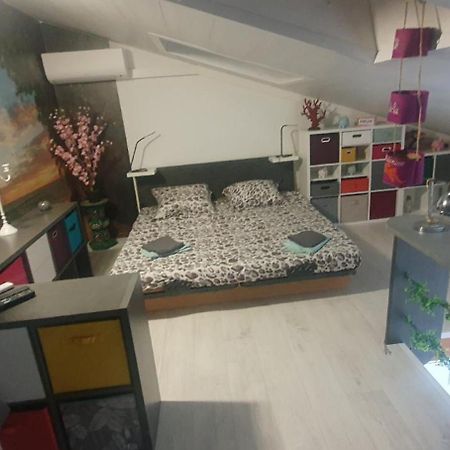 Joli Et Spacieux Studio Avec Garage Au Bord De Mer Фрежус Екстер'єр фото