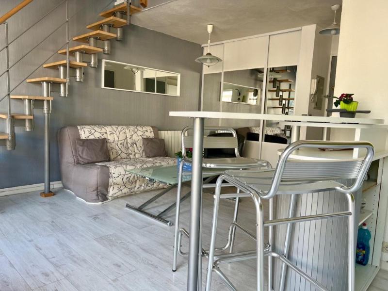 Joli Et Spacieux Studio Avec Garage Au Bord De Mer Фрежус Екстер'єр фото